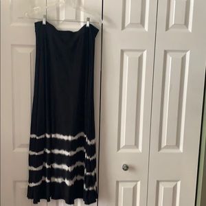 T-shirt, cotton long skirt